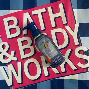 NWT Bath & Body Works Snow White Foaming Hand Soap